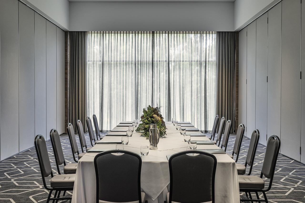 Maya Maya At Mandoon Estate West Swan Exteriér fotografie Meeting room